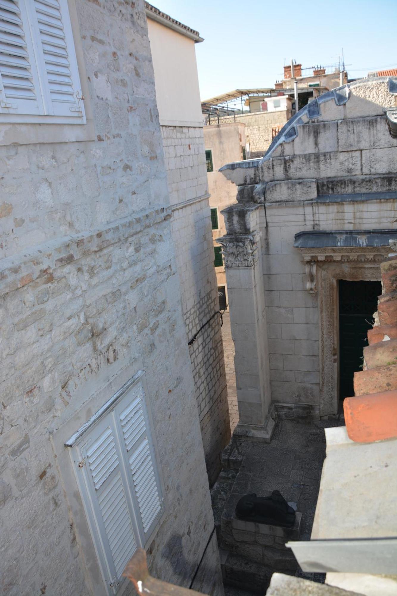 Largo In The Heart Of Diocletian Palace *