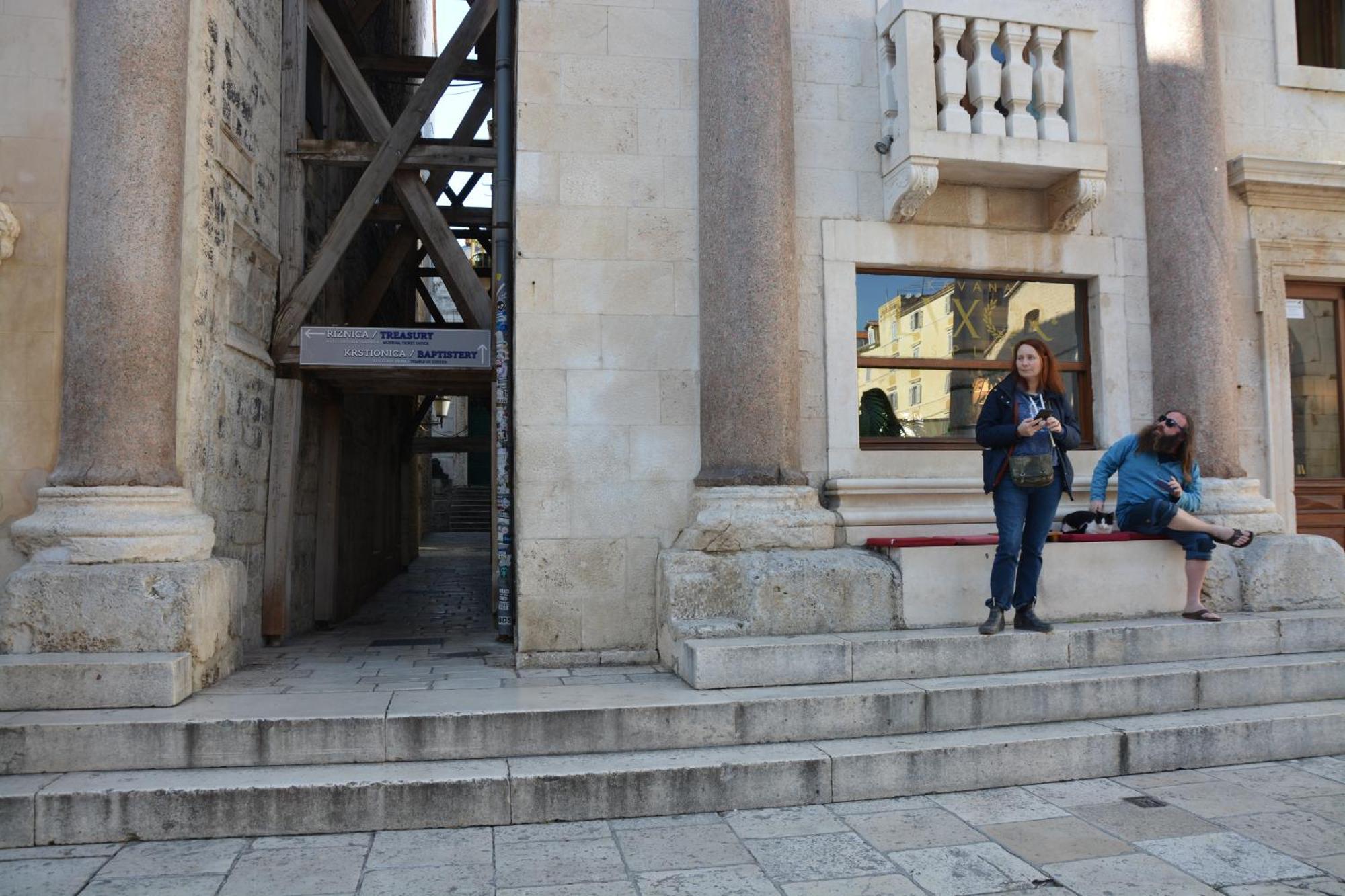 Largo In The Heart Of Diocletian Palace *